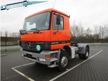Tractor unit Mercedes-Benz Actros 2040 4x4 full steel: picture 1