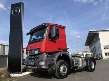 Tractor unit Mercedes-Benz Arocs 2045 AS 4x4 Kipphydraulik: picture 1