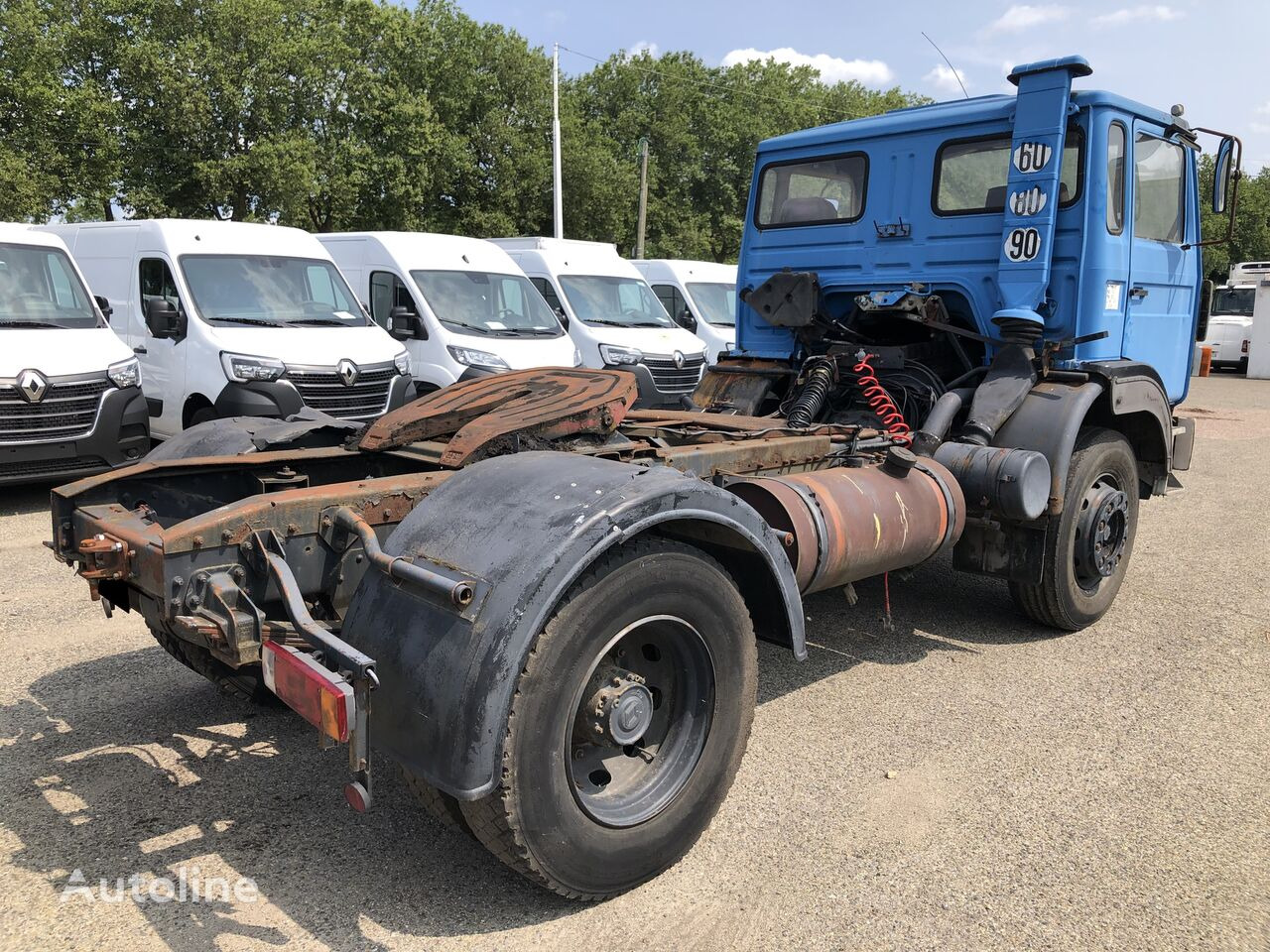 Tractor unit Renault G260: picture 2