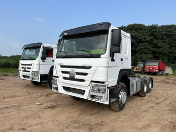 Tractor unit SINOTRUK HOWO