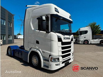 Tractor unit SCANIA