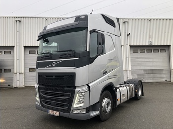 Tractor unit VOLVO FH460
