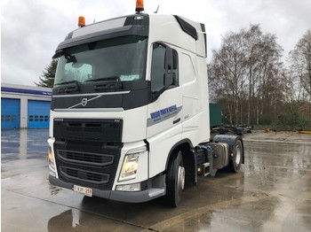 Tractor unit VOLVO FH460