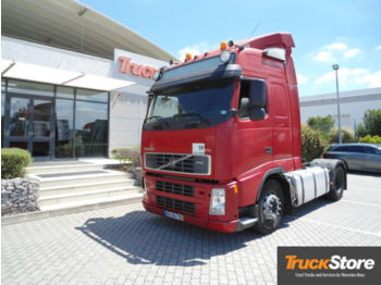 Tractor unit VOLVO FH 440: picture 1