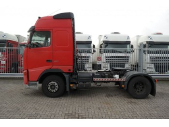 Tractor unit Volvo FH400 4x2 GLOBETROTTER ADR: picture 1