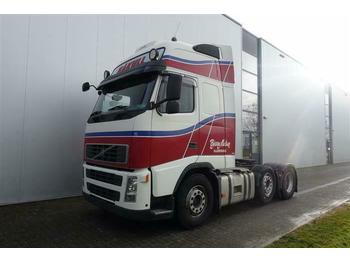 Tractor unit Volvo FH440 6X2 GLOBETROTTER XL EURO 4