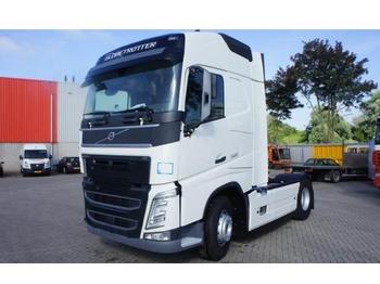 Tractor unit Volvo FH4-500 Globetrotter Automatic Euro-6 2017