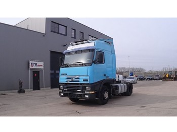 Tractor unit Volvo FH 12 - 420 Globetrotter (MANUAL GEARBOX / BOITE MANUELLE / EURO 2): picture 1