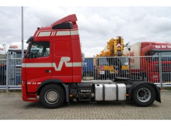 Tractor unit Volvo FH 400 GLOBETROTTER EURO 5: picture 1