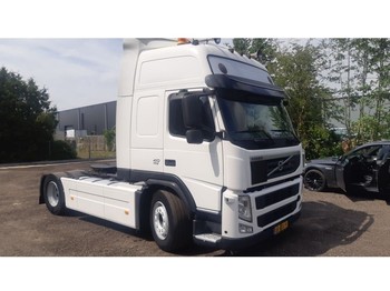 Tractor unit Volvo FM 410: picture 1