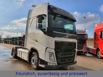 Tractor unit Volvo VOLVO 500 * GLOBETROTTER XL * XENON *: picture 1