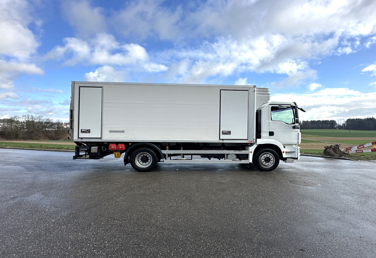 Refrigerated truck 2010 MAN TGM 18.290 4×2 KK with HB: picture 6