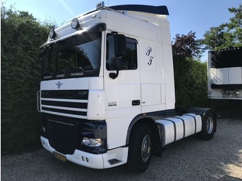 Box truck DAF DAF XF105.410 FT Automaat