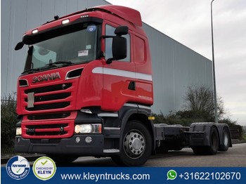 Cab chassis truck Scania R520 6x2 twin tire boogie