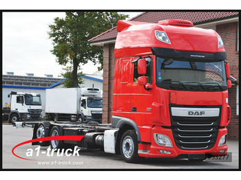 Container transporter/ swap body truck DAF XF 106.440 SSC Jumbo, ZF-Intarder, ACC,