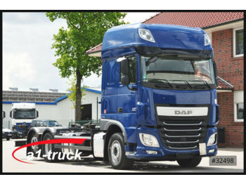 Container transporter/ swap body truck DAF XF 106.460 SSC Intarder, Multiwechsler 7.45/7.82