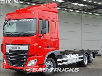 Container transporter/ swap body truck DAF XF 460 6X2 Liftachse Standklima Euro 6