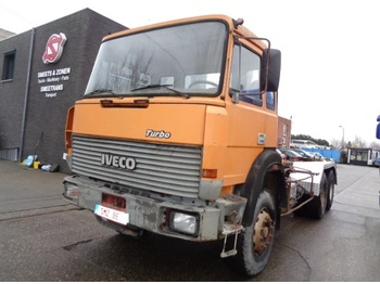 Container transporter/ swap body truck Iveco 330.36