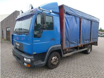 Curtainsider truck MAN