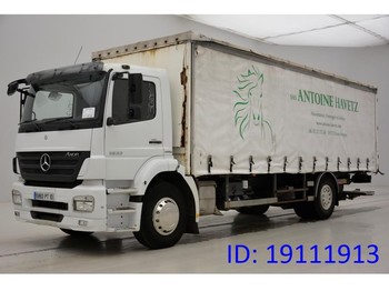 Curtainsider truck Mercedes-Benz Axor 1833