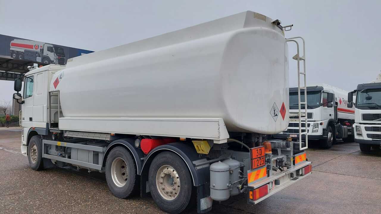 Tanker truck DAF XF: picture 11