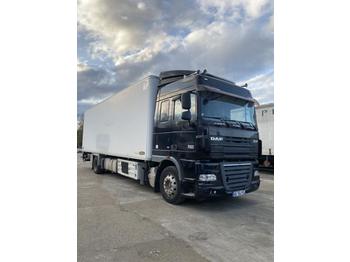 Refrigerated truck DAF XF105 410: picture 1