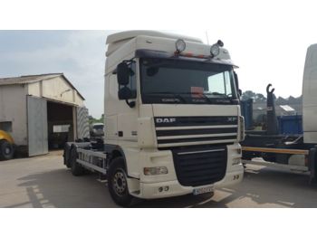 Hook lift truck DAF XF105.460: picture 1