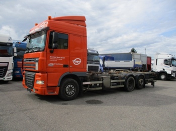 Container transporter/ Swap body truck DAF XF 105.410 BDF, Automatic  ,LBW: picture 1
