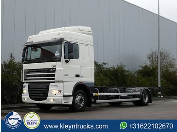 Container transporter/ Swap body truck DAF XF 105.460 bdf: picture 1
