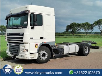 Cab chassis truck DAF XF 105.460 manual gearbox: picture 1