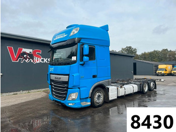 Container transporter/ Swap body truck DAF XF 440
