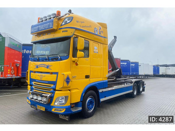 Container transporter/ Swap body truck DAF XF 460