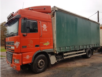 Curtain side truck DAF XF 95 430: picture 1