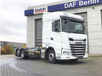 Container transporter/ Swap body truck DAF XG
