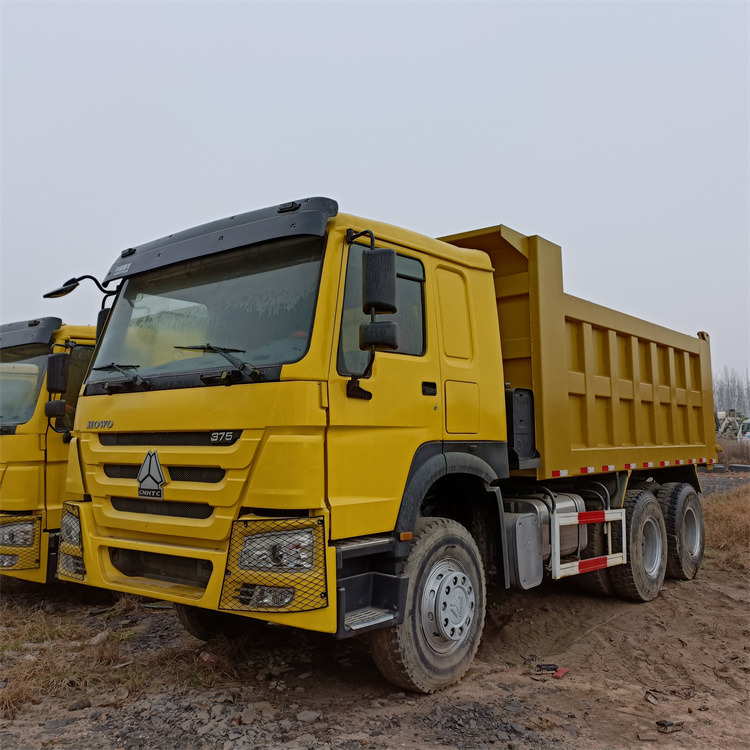 Tipper HOWO HOWO 6x4 375 -Yellow: picture 12