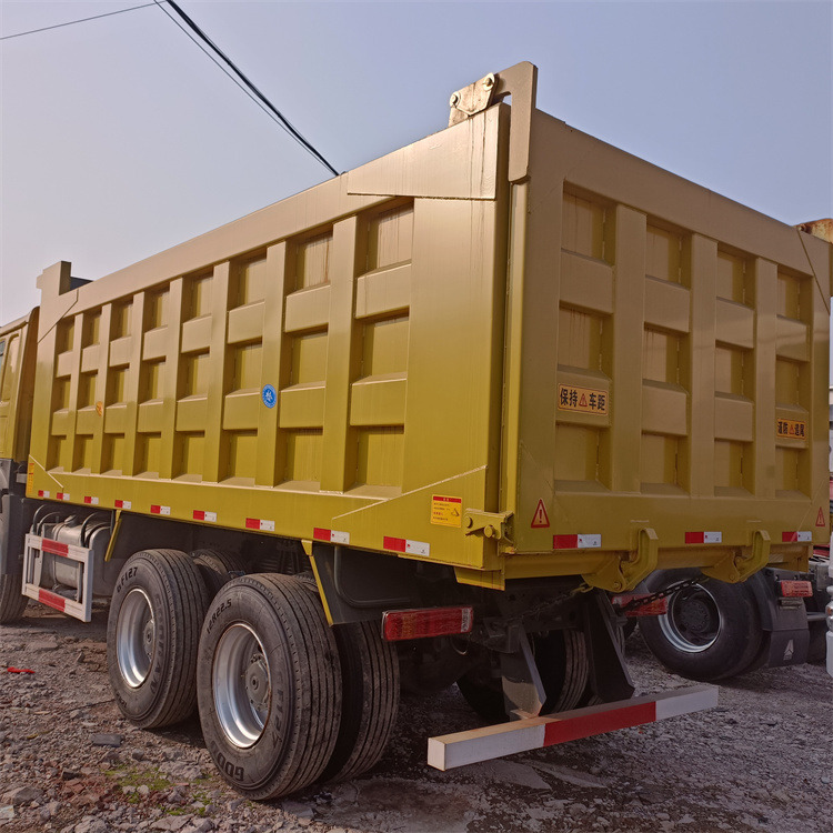 Tipper HOWO HOWO 6x4 375 -Yellow: picture 7
