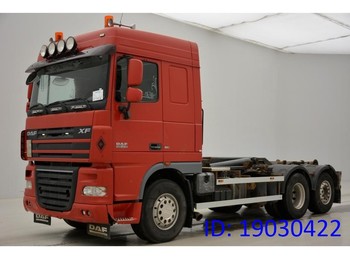 Hook lift truck DAF XF105.410 Space Cab - 6x2