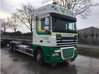 Hook lift truck DAF XF105-460 Super Space Multilift XR