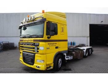 Hook lift truck DAF XF105-510 Automatic Engine Damage Euro-5 2008