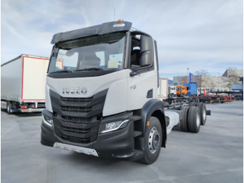 Cab chassis truck IVECO X-WAY