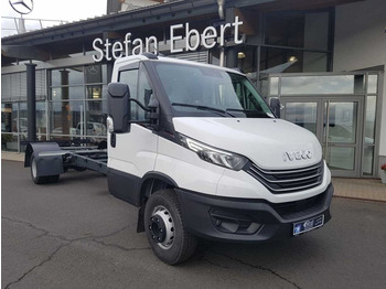 Cab chassis truck IVECO Daily 70c18