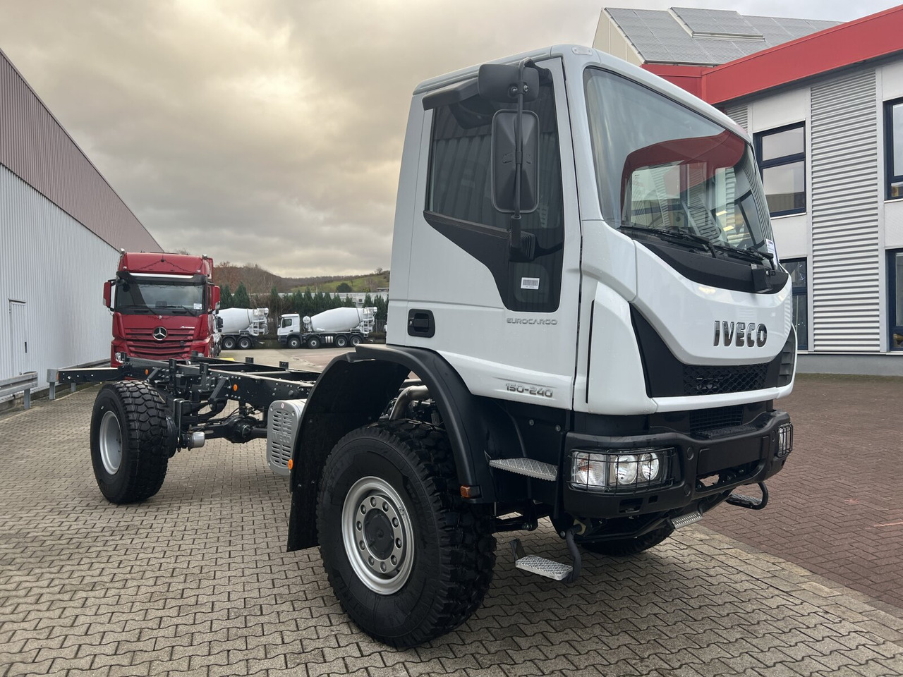 New Cab chassis truck Iveco EuroCargo ML150E24 WS 4x4 EuroCargo ML150E24 WS 4x4, Euro3, mehrfach Vorhanden!: picture 9