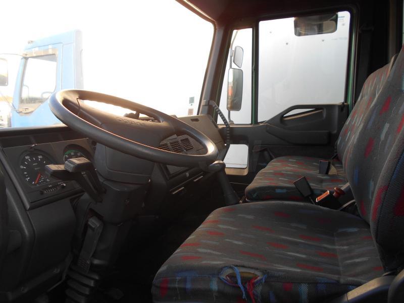 Curtain side truck Iveco Eurocargo 75E14: picture 9