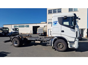 Cab chassis truck IVECO Stralis