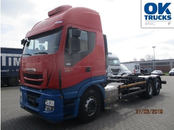 Container transporter/ Swap body truck Iveco Stralis AS260S46Y/FPCM: picture 1