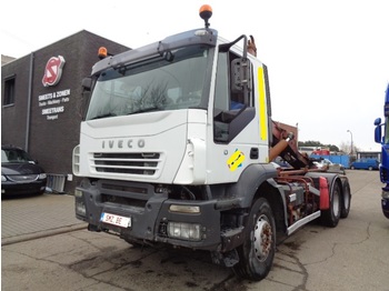 Container transporter/ Swap body truck Iveco Trakker 480 MAnual Zf intarder/airco: picture 1