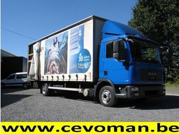 Curtain side truck MAN: picture 1