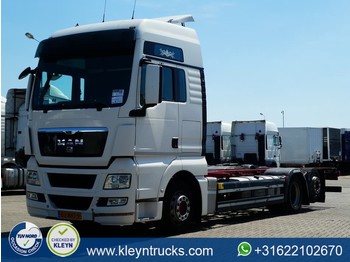 Container transporter/ Swap body truck MAN 26.440 TGX xxl euro 5 intarder: picture 1