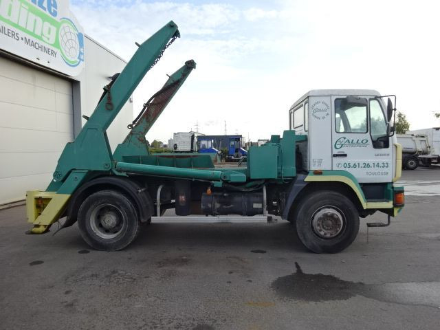Tipper MAN LE 18.220 - big axle - full steel - manual gearbox: picture 5