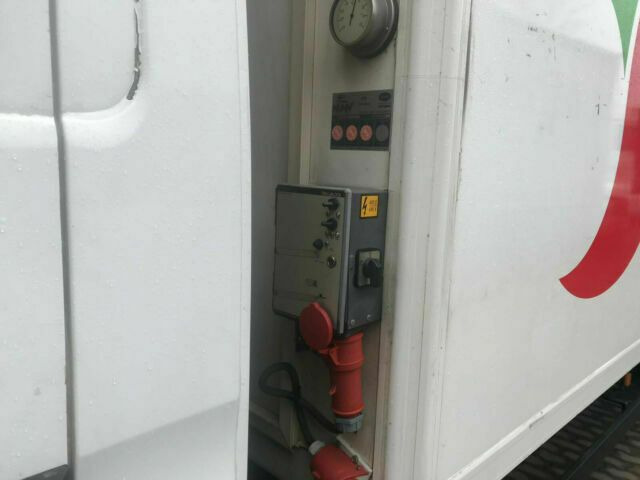 Refrigerated truck MAN TGL 12.240 LBW Trennwand Tür Klima: picture 7